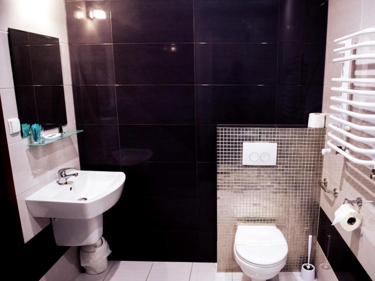 Hotel Feniks Gniezno Kültér fotó