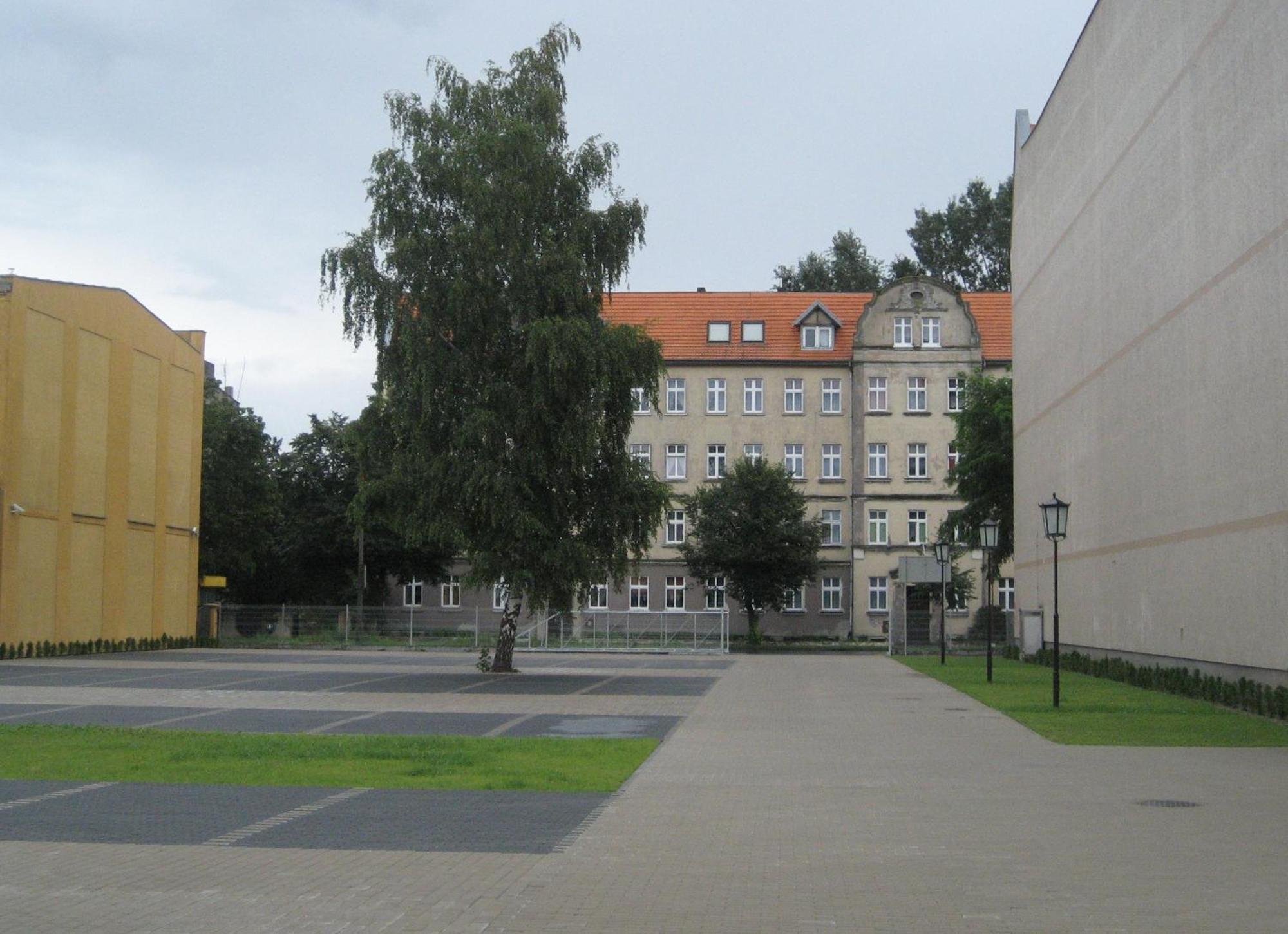 Hotel Feniks Gniezno Kültér fotó